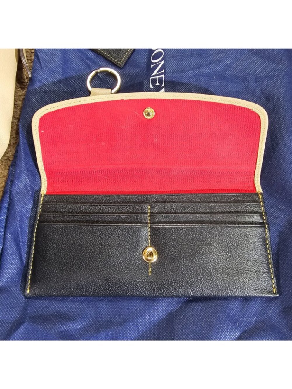 Dooney & Bourke 2 Tone Beige Black Pebbled Leather Shoulder Hobo Bag and Wallet - Picture 4 of 16